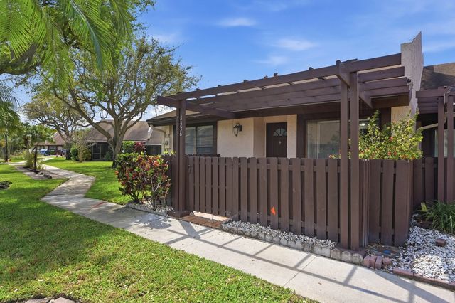 4 of 40 - 8336 Nw 37th Place, Sunrise, FL