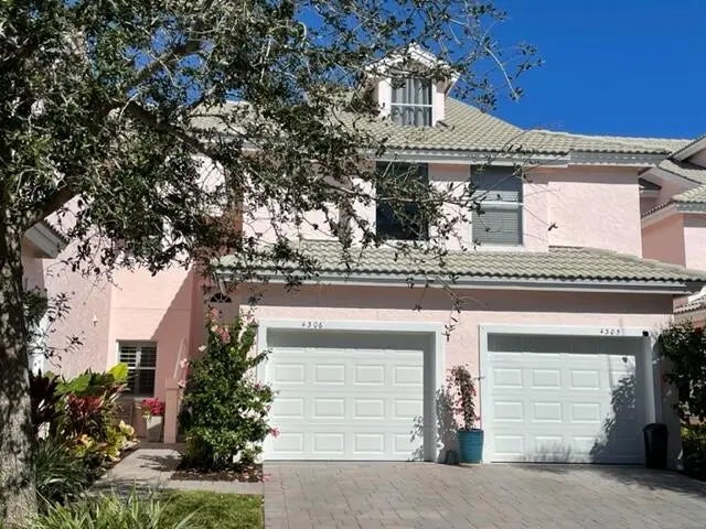 Photo of Listing #B26003301