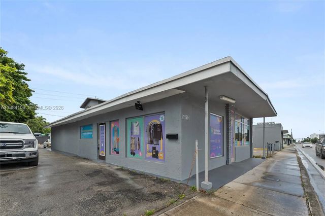 2 of 35 - 5810 W Flagler Street #5810, Miami, FL
