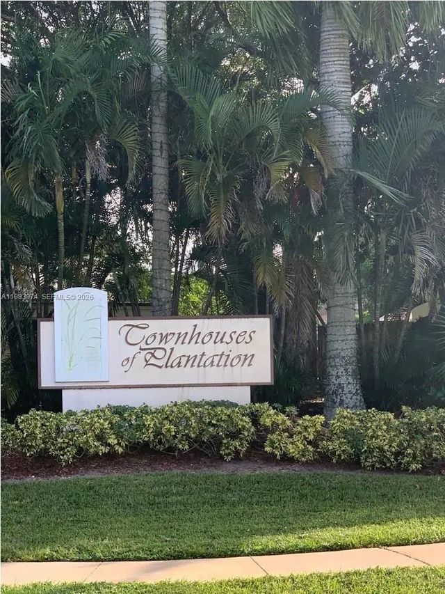 4751 Nw 9th Drive #4751, Plantation