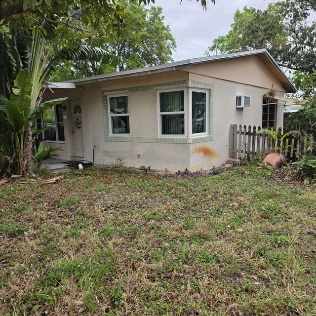 2 of 4 - 3170 Ne 10th Terrace, Pompano Beach, FL