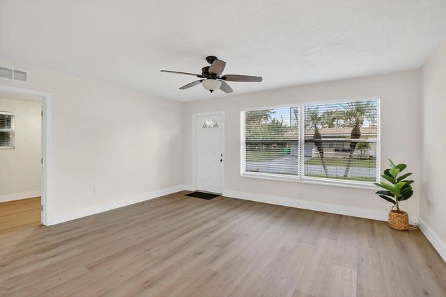 5 of 17 - 6828 Nw 30th Street, Sunrise, FL