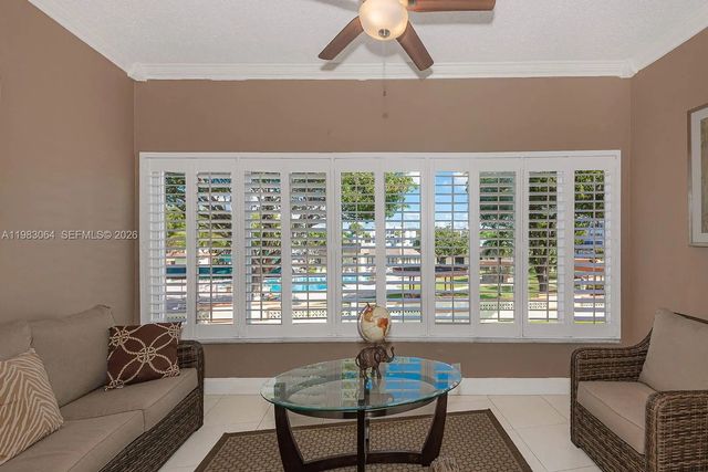 2 of 35 - 4270 Nw 40th Street #201, Lauderdale Lakes, FL