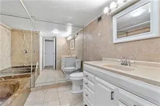 1000 Parkview Drive #507, Hallandale Beach
