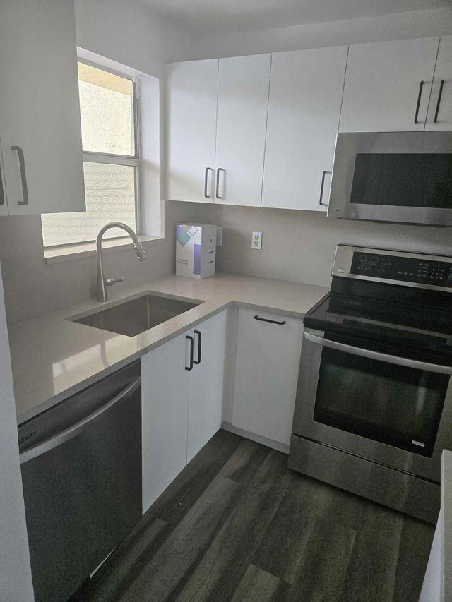 2 of 11 - 8305 Sunrise Lakes Boulevard #202, Sunrise, FL