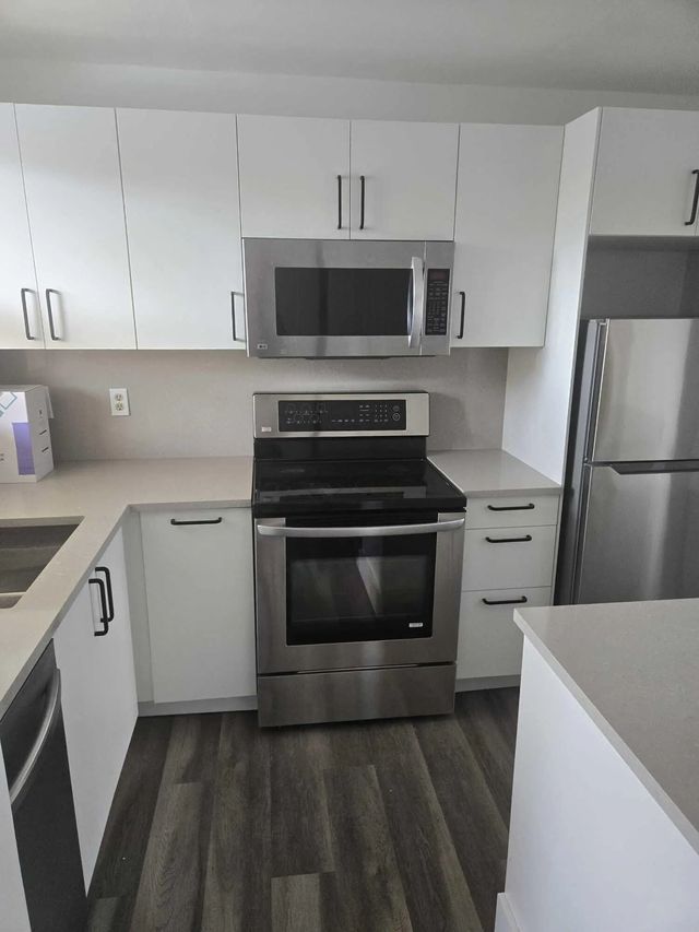 3 of 11 - 8305 Sunrise Lakes Boulevard #202, Sunrise, FL