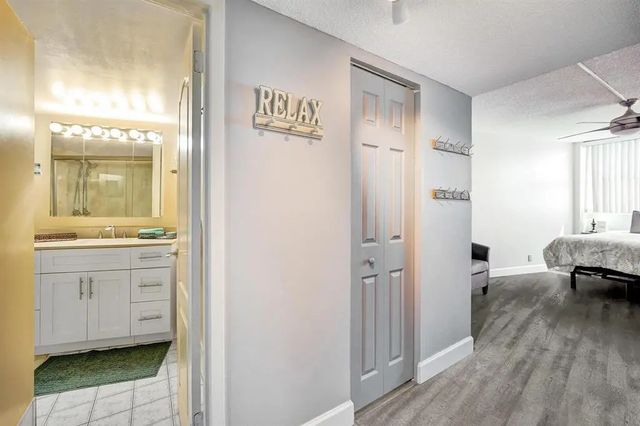 5 of 42 - 100 Golden Isles Drive #815, Hallandale Beach, FL
