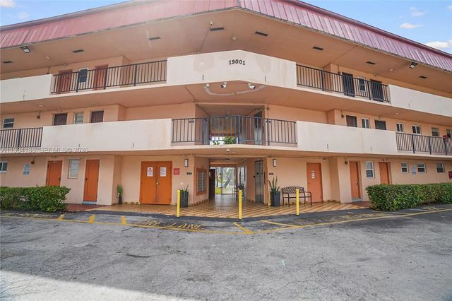 19001 Ne 14th Avenue #221, Miami