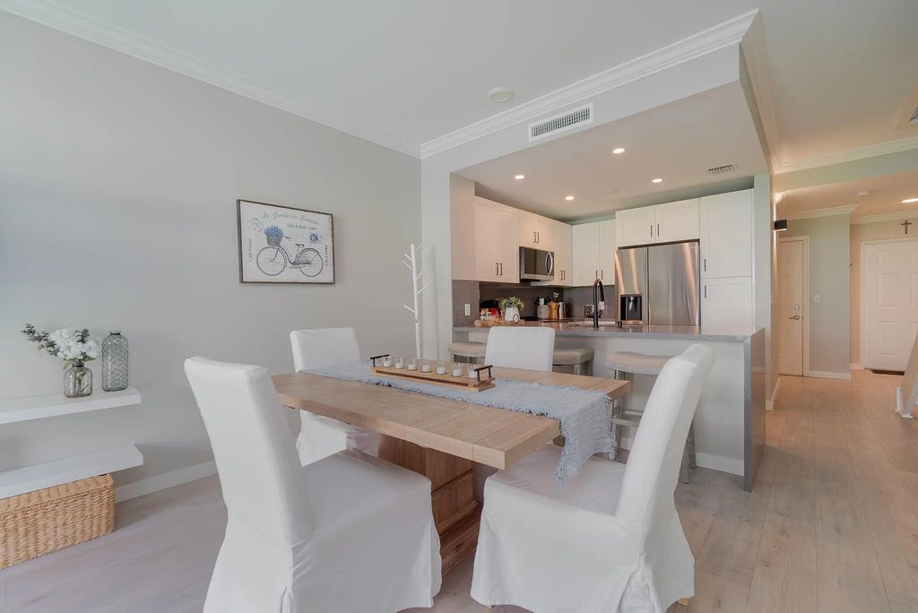 11789 Saint Andrews Place #103, Wellington