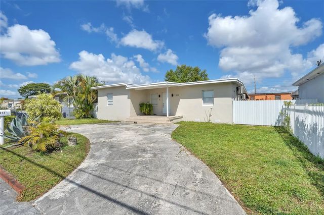 4 of 21 - 213 W 20th Street, Hialeah, FL