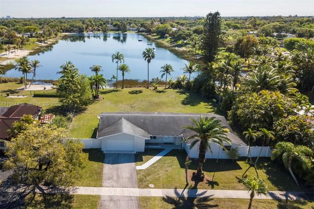 11807 Sw 112th Avenue, Miami