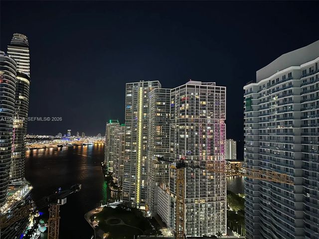 3 of 73 - 31 Se 5th Street #3916, Miami, FL
