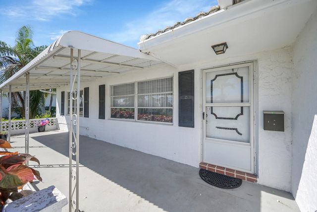 3 of 29 - 1515 Sw 21st Street, Boynton Beach, FL