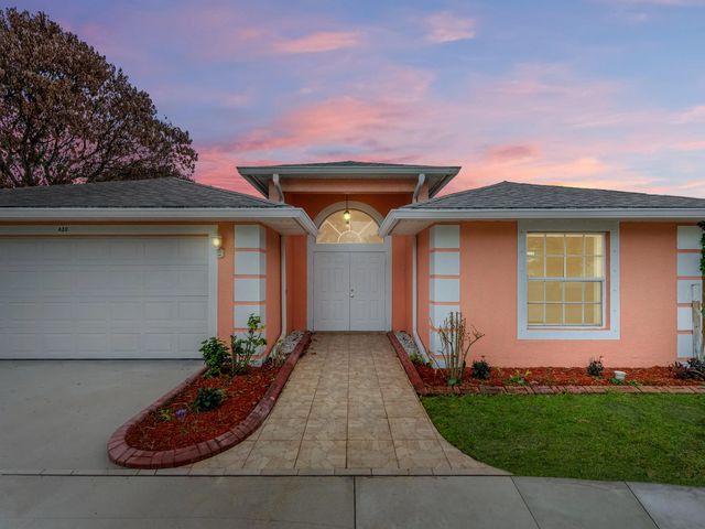 430 Se Thanksgiving Avenue, Port St. Lucie