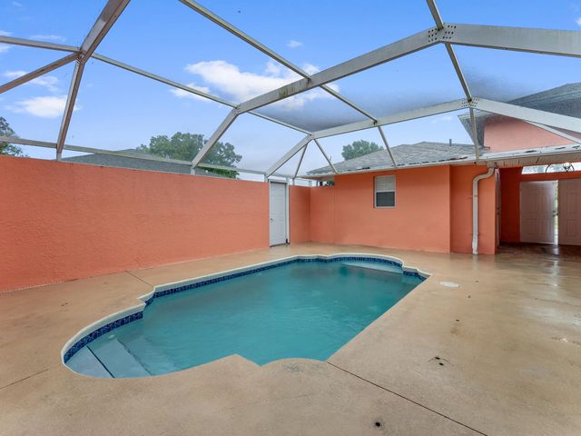 5 of 38 - 430 Se Thanksgiving Avenue, Port St. Lucie, FL