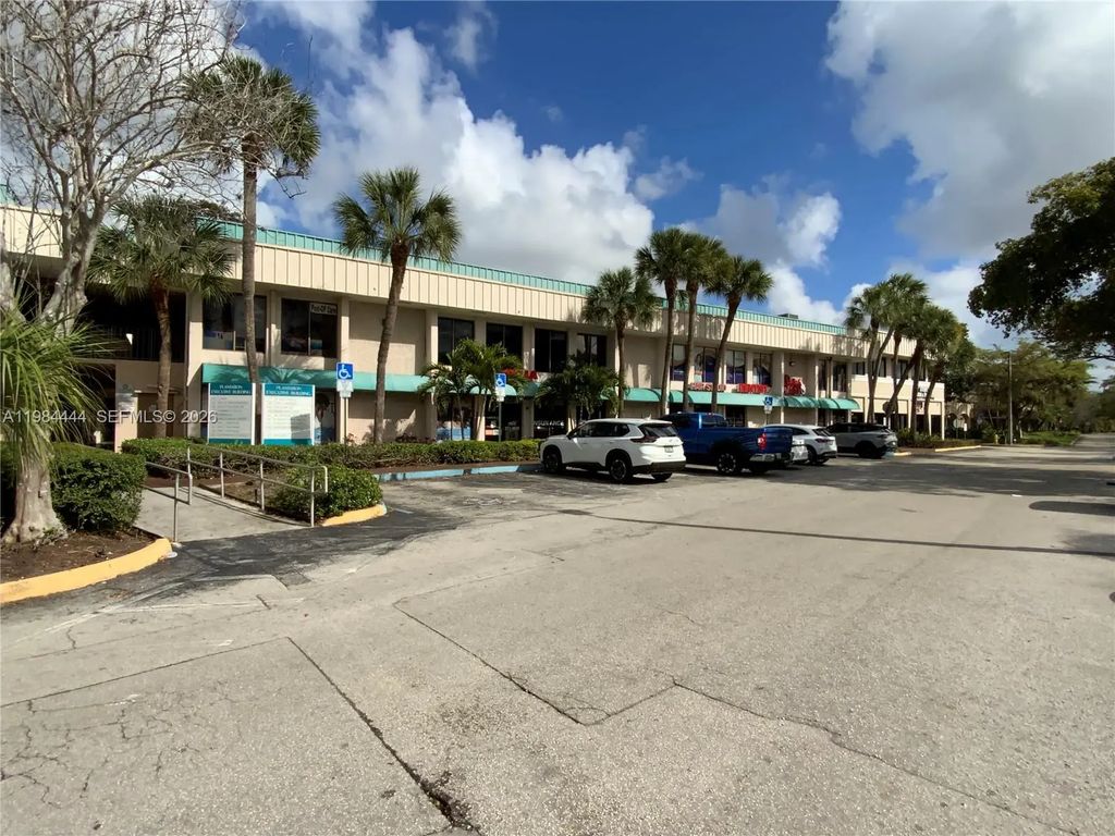 270 S University Drive #284, 294, 310, 324, Plantation