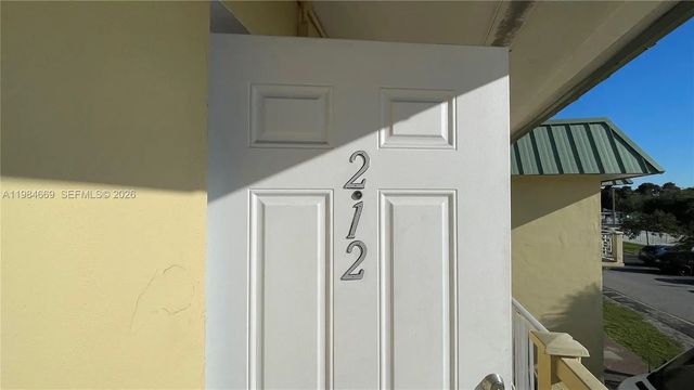 2 of 14 - 505 Nw 177th Street #212, Miami Gardens, FL