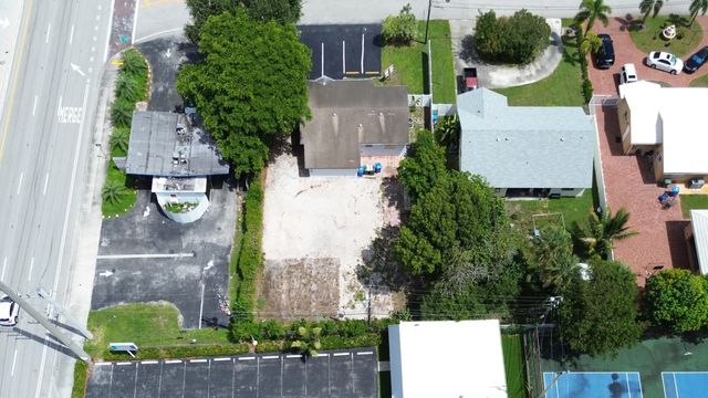 3 of 43 - 840 Nw 33rd Street, Oakland Park, FL