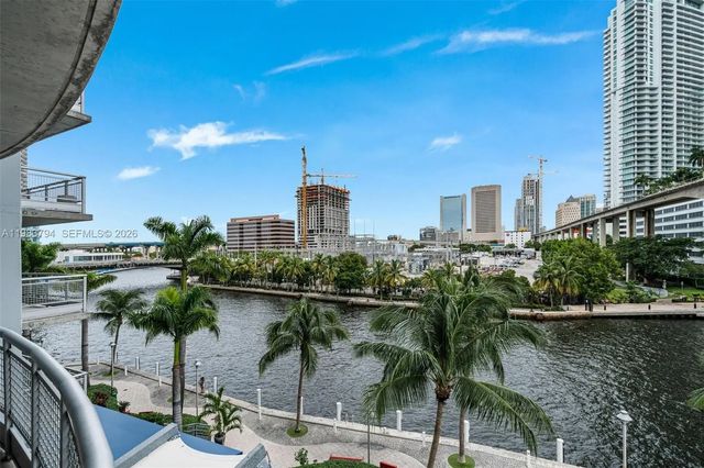 4 of 22 - 690 Sw 1st Court #501, Miami, FL