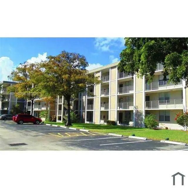 2998 Nw 48th Terrace #326, Lauderdale Lakes
