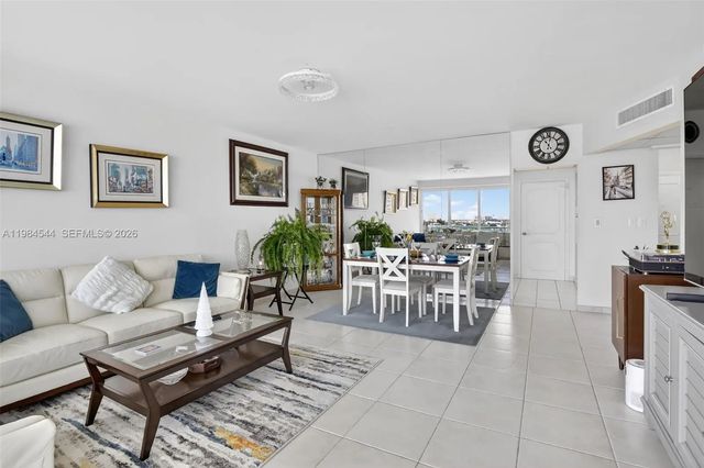 3 of 44 - 3233 Ne 34th Street #1207, Fort Lauderdale, FL