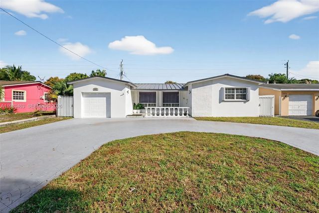 7777 Fairway Boulevard, Miramar