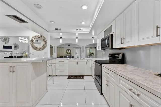 5 of 22 - 7777 Fairway Boulevard, Miramar, FL