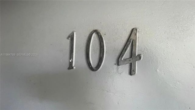 4 of 17 - 13700 Ne 6th Avenue #104, North Miami, FL