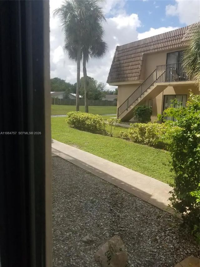 5 of 7 - 10886 Royal Palm Boulevard #10886, Coral Springs, FL