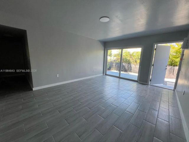 5 of 27 - 161 Ne 117th Street, Miami, FL