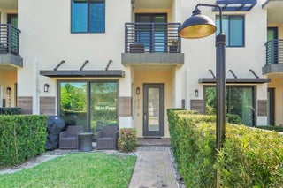 Photo of Listing #B26003540