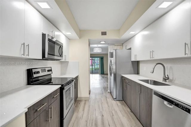 12750 Sw 4th Court #111j, Pembroke Pines