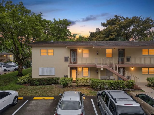3 of 28 - 7680 Nw 1st Street #201, Margate, FL
