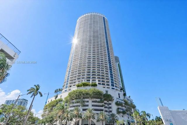 3 of 27 - 1750 N Bayshore Drive #3811, Miami, FL