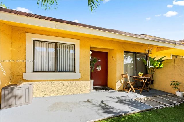 2 of 32 - 505 Nw 214th Street #101, Miami Gardens, FL