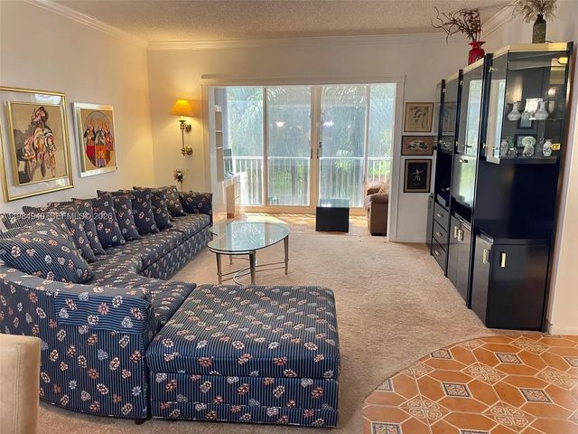 3850 Washington Street #214, Hollywood