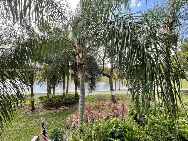 4 of 34 - 3850 Washington Street #214, Hollywood, FL