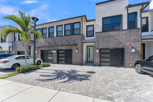 2 of 21 - 8351 Nw 7th Court, Plantation, FL