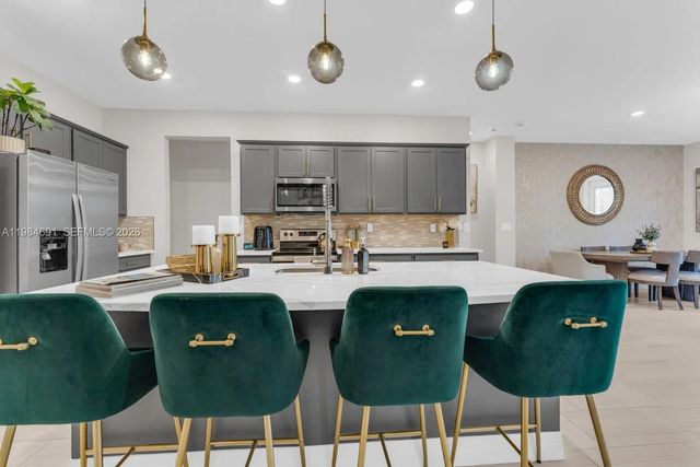 5 of 21 - 8351 Nw 7th Court, Plantation, FL
