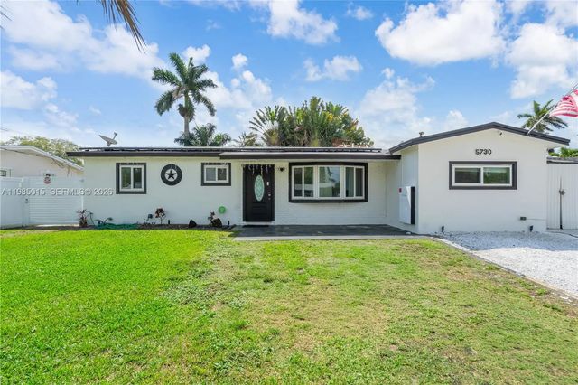 2 of 34 - 5730 Sw 55th Street, Davie, FL