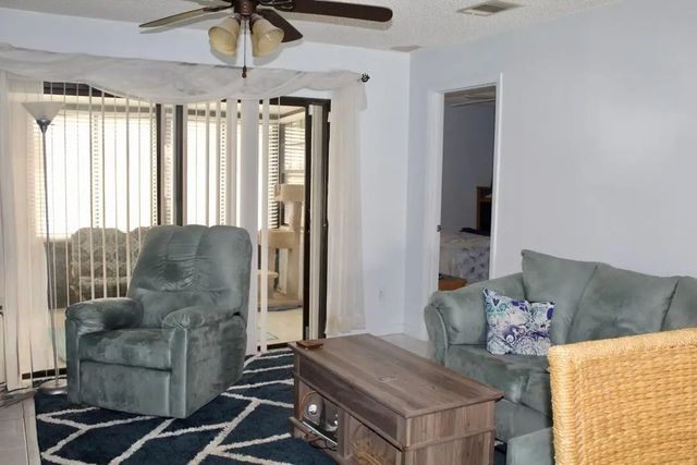 4 of 29 - 566 Sw Sara Boulevard, Port St. Lucie, FL