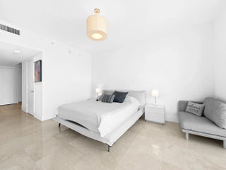 Photo of Listing #B26003782