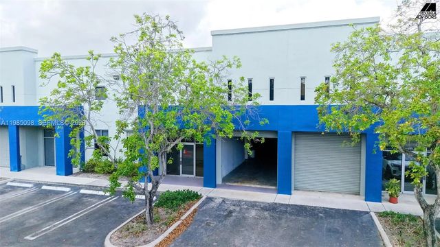 5755 Nw 151st Street, Miami Lakes