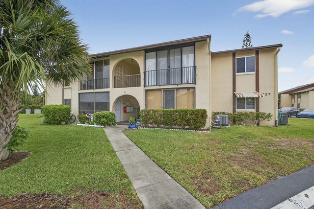 2 of 48 - 327 Pine Ridge Circle #a-1, Greenacres, FL
