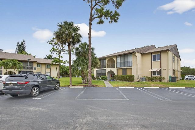 3 of 48 - 327 Pine Ridge Circle #a-1, Greenacres, FL