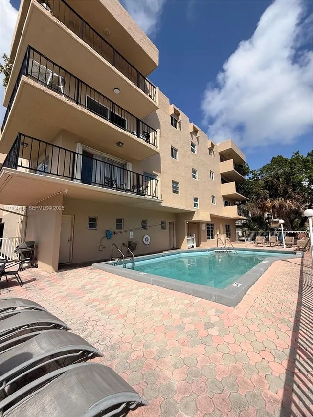 3860 Ne 170th Street #304, North Miami Beach