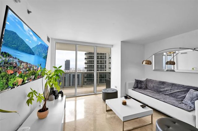 5 of 33 - 1830 S Ocean Drive #3104, Hallandale Beach, FL