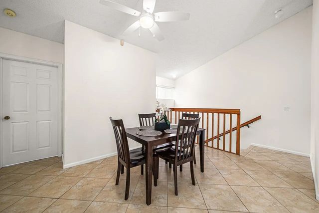 5 of 30 - 16 Via De Casas Sur #204, Boynton Beach, FL