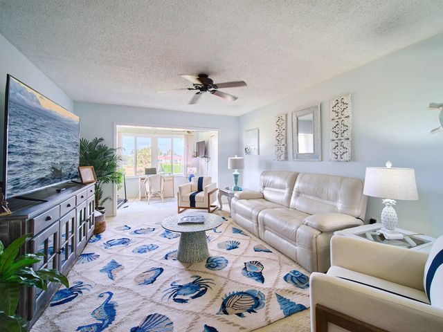 3 of 18 - 5363 Se Miles Grant Road #d202, Stuart, FL