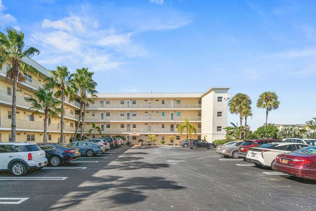 2 of 33 - 2515 Ne 1st Court #4100, Boynton Beach, FL